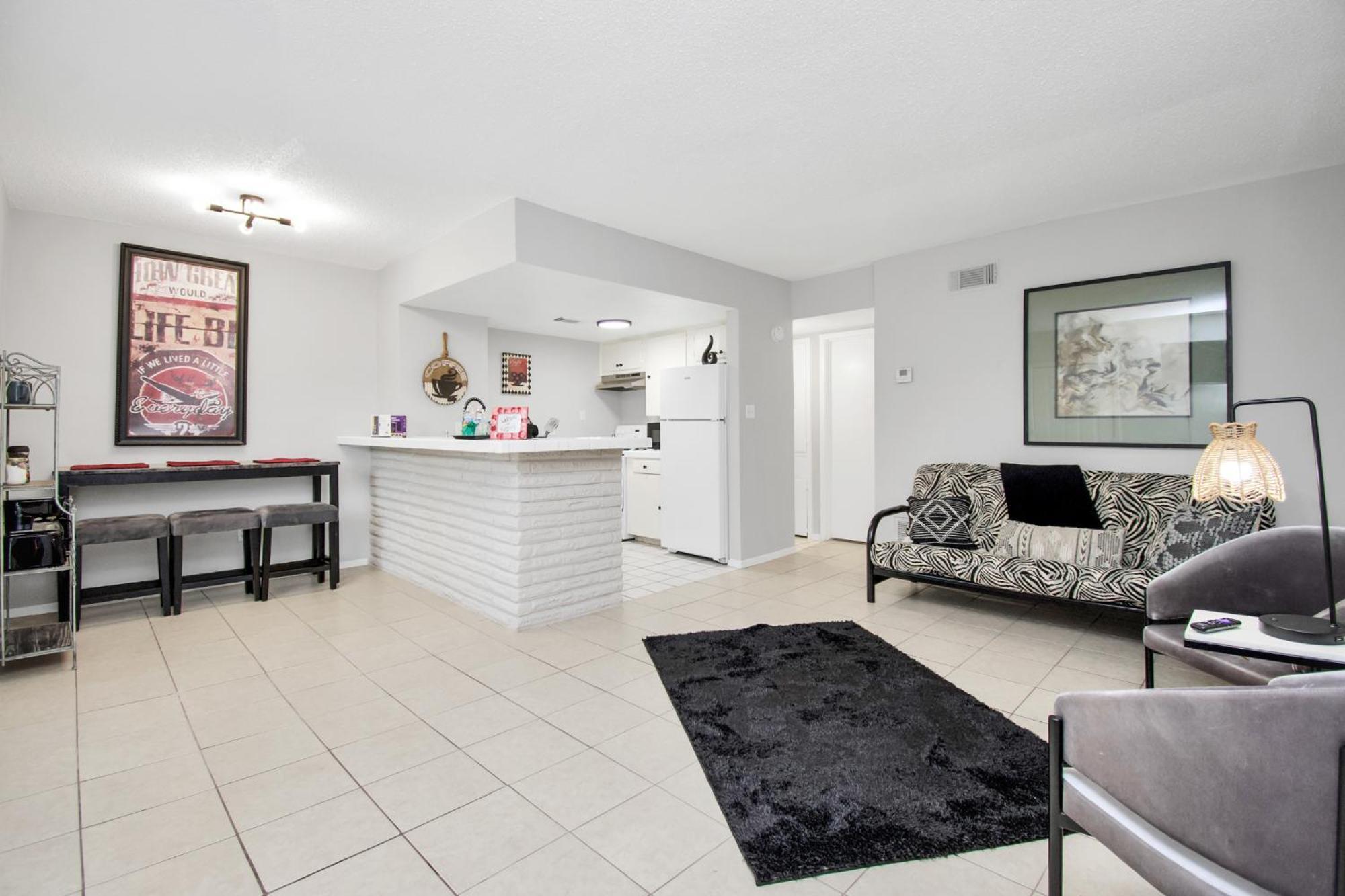 Unique Heights 1Br Apt Sleeps 4 Apartment Houston Exterior photo